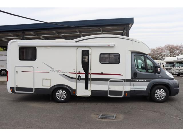 デュカト アドリア　マトリックスＭ６８０ＳＰ　キャンピングカー　家庭用エアコン　ソーラーパネル２枚　インバーター１８００Ｗ　トリプルサブバッテリー　ＦＦヒーター　電子レンジ　トイレ　温水ボイラー　シャワー　フローティングナビ　フルセグ　ＥＴＣ（30枚目）