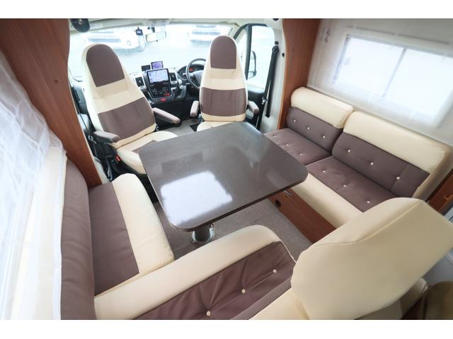 デュカト アドリア　マトリックスＭ６８０ＳＰ　キャンピングカー　家庭用エアコン　ソーラーパネル２枚　インバーター１８００Ｗ　トリプルサブバッテリー　ＦＦヒーター　電子レンジ　トイレ　温水ボイラー　シャワー　フローティングナビ　フルセグ　ＥＴＣ（47枚目）