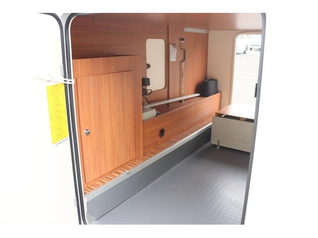 デュカト アドリア　マトリックスＭ６８０ＳＰ　キャンピングカー　家庭用エアコン　ソーラーパネル２枚　インバーター１８００Ｗ　トリプルサブバッテリー　ＦＦヒーター　電子レンジ　トイレ　温水ボイラー　シャワー　フローティングナビ　フルセグ　ＥＴＣ（51枚目）