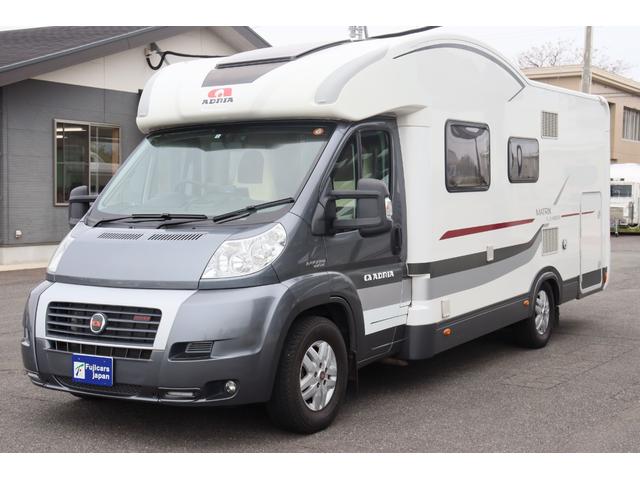 デュカト アドリア　マトリックスＭ６８０ＳＰ　キャンピングカー　家庭用エアコン　ソーラーパネル２枚　インバーター１８００Ｗ　トリプルサブバッテリー　ＦＦヒーター　電子レンジ　トイレ　温水ボイラー　シャワー　フローティングナビ　フルセグ　ＥＴＣ（57枚目）