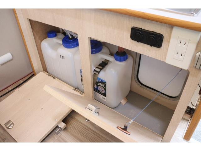 ハイゼットトラック バンショップミカミ　テントムシ　ポップアップルーフ／８ナンバー／ソーラーパネル／シンク／サブバッテリー／走行充電／外部充電／１５００Ｗインバーター／サイクルキャリア／メモリーナビ／バックカメラ／軽キャン／キャンピングカー（7枚目）