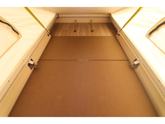 ハイゼットトラック バンショップミカミ　テントムシ　ポップアップルーフ／８ナンバー／ソーラーパネル／シンク／サブバッテリー／走行充電／外部充電／１５００Ｗインバーター／サイクルキャリア／メモリーナビ／バックカメラ／軽キャン／キャンピングカー（11枚目）