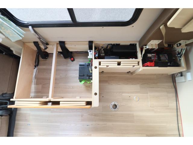 ハイゼットトラック バンショップミカミ　テントムシ　ポップアップルーフ／８ナンバー／ソーラーパネル／シンク／サブバッテリー／走行充電／外部充電／１５００Ｗインバーター／サイクルキャリア／メモリーナビ／バックカメラ／軽キャン／キャンピングカー（64枚目）
