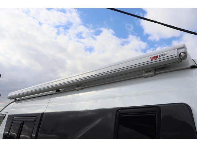 ハイエースバン トイファクトリー　バーデン　カリモク　グランデ仕様　クールコンプシステム　エアロソーラー　ＦＦヒーター　マックスファン　電子レンジ　テレビ　内部電源　トイファクトリー製強化リーフ　リアスタビライザー　オーリンズショック　１０インチナビ　キャンピングカー（35枚目）