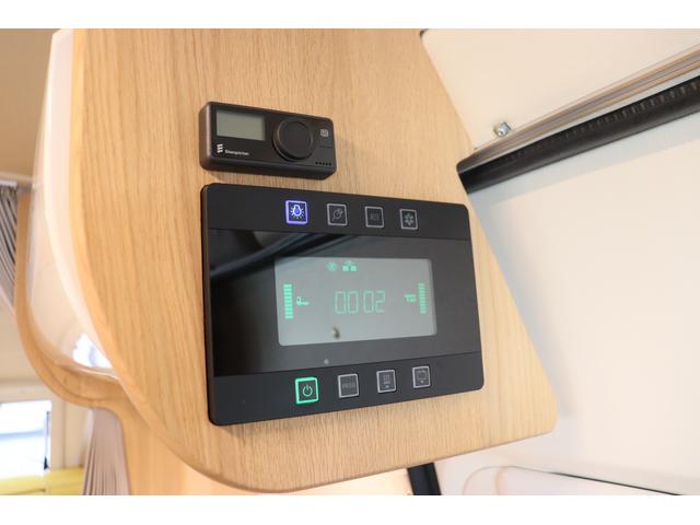 ハイエースバン トイファクトリー　バーデン　カリモク　グランデ仕様　クールコンプシステム　エアロソーラー　ＦＦヒーター　マックスファン　電子レンジ　テレビ　内部電源　トイファクトリー製強化リーフ　リアスタビライザー　オーリンズショック　１０インチナビ　キャンピングカー（52枚目）