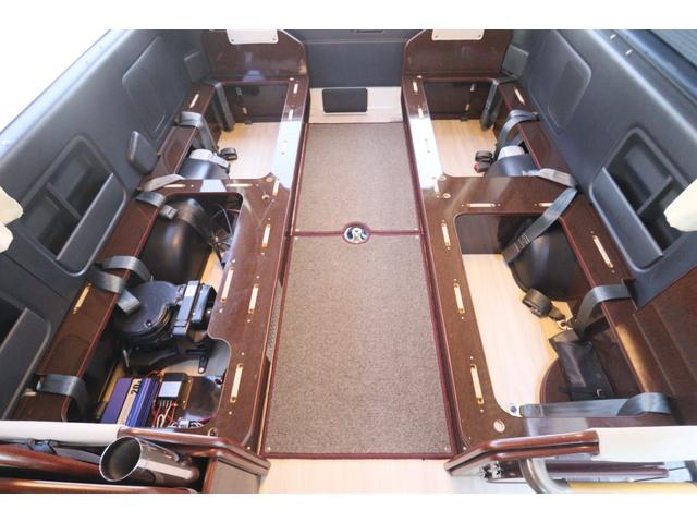 ハイエースワゴン FOCS フォックス DSプレミアム 10人乗り/350Wインバーター/サブバッテリー/走行充電/外部充電/DC冷蔵庫/フリップダウンモニター/ナビ切替スイッチ/メモリーナビ/バックカメラ/前後ドラレコ/キャンピングカー(11枚目)