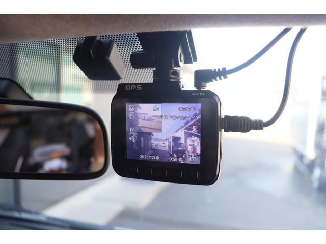ハイエースワゴン FOCS フォックス DSプレミアム 10人乗り/350Wインバーター/サブバッテリー/走行充電/外部充電/DC冷蔵庫/フリップダウンモニター/ナビ切替スイッチ/メモリーナビ/バックカメラ/前後ドラレコ/キャンピングカー(15枚目)