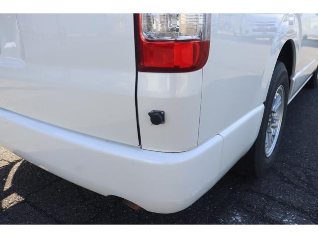 ハイエースワゴン FOCS フォックス DSプレミアム 10人乗り/350Wインバーター/サブバッテリー/走行充電/外部充電/DC冷蔵庫/フリップダウンモニター/ナビ切替スイッチ/メモリーナビ/バックカメラ/前後ドラレコ/キャンピングカー(26枚目)