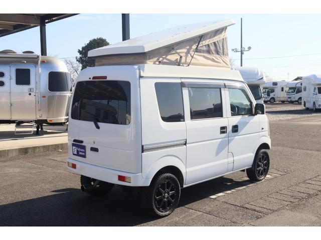 エブリイ ジョインターボ フィールドライフ コング 登録遅れ キャンピングカー 車中泊 ポップアップルーフ サブバッテリー シンク 走行充電 外部電源 リフトアップ 社外15インチアルミホイール ナビ ETC(16枚目)