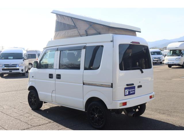 エブリイ ジョインターボ フィールドライフ コング 登録遅れ キャンピングカー 車中泊 ポップアップルーフ サブバッテリー シンク 走行充電 外部電源 リフトアップ 社外15インチアルミホイール ナビ ETC(17枚目)