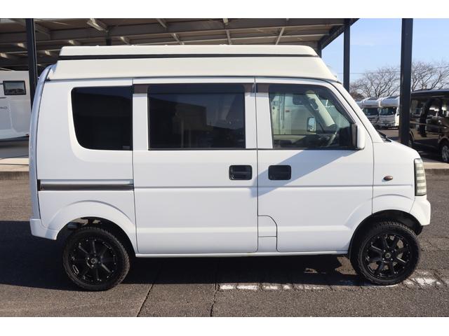 エブリイ ジョインターボ フィールドライフ コング 登録遅れ キャンピングカー 車中泊 ポップアップルーフ サブバッテリー シンク 走行充電 外部電源 リフトアップ 社外15インチアルミホイール ナビ ETC(36枚目)