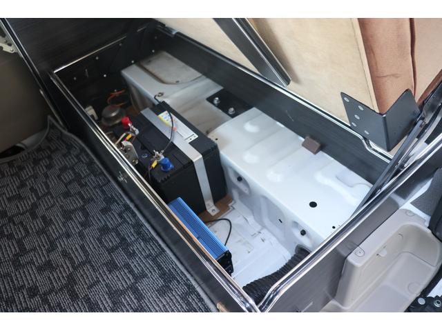 エブリイ ジョインターボ フィールドライフ コング 登録遅れ キャンピングカー 車中泊 ポップアップルーフ サブバッテリー シンク 走行充電 外部電源 リフトアップ 社外15インチアルミホイール ナビ ETC(41枚目)