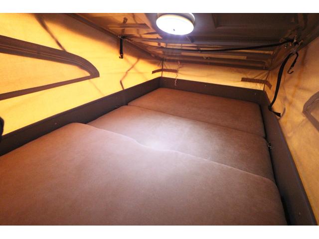 エブリイ ジョインターボ フィールドライフ コング 登録遅れ キャンピングカー 車中泊 ポップアップルーフ サブバッテリー シンク 走行充電 外部電源 リフトアップ 社外15インチアルミホイール ナビ ETC(50枚目)