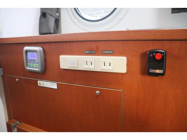 キャリイトラック インディアナＲＶ　インディ７２７　タイプＳ　ＦＦヒーター　インバーター１５００Ｗ　ポップアップルーフ　ワンオーナー車　テレビ　サブバッテリー　シンク　外部電源　走行充電　ナビ切替スイッチ　社外ナビ　Ｂｌｕｅｔｏｏｔｈ　フルセグ　キャンピングカー（8枚目）