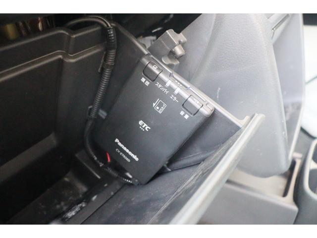 キャリイトラック インディアナＲＶ　インディ７２７　タイプＳ　ＦＦヒーター　インバーター１５００Ｗ　ポップアップルーフ　ワンオーナー車　テレビ　サブバッテリー　シンク　外部電源　走行充電　ナビ切替スイッチ　社外ナビ　Ｂｌｕｅｔｏｏｔｈ　フルセグ　キャンピングカー（14枚目）