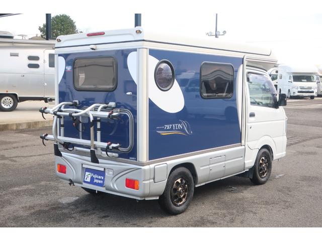 キャリイトラック インディアナＲＶ　インディ７２７　タイプＳ　ＦＦヒーター　インバーター１５００Ｗ　ポップアップルーフ　ワンオーナー車　テレビ　サブバッテリー　シンク　外部電源　走行充電　ナビ切替スイッチ　社外ナビ　Ｂｌｕｅｔｏｏｔｈ　フルセグ　キャンピングカー（17枚目）