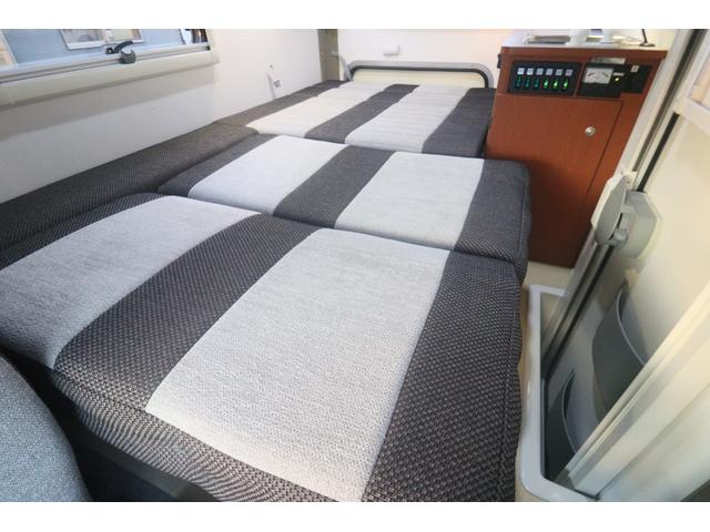 キャリイトラック インディアナＲＶ　インディ７２７　タイプＳ　ＦＦヒーター　インバーター１５００Ｗ　ポップアップルーフ　ワンオーナー車　テレビ　サブバッテリー　シンク　外部電源　走行充電　ナビ切替スイッチ　社外ナビ　Ｂｌｕｅｔｏｏｔｈ　フルセグ　キャンピングカー（53枚目）