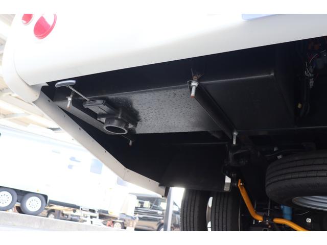 カムロード ダイレクトカーズ　トリップ　ログベース　ディーゼル／４ＷＤ／ダブルタイヤ／先進安全装備／クールスター／リチウム４００Ａｈ／ソーラー５４０Ｗ／温水ボイラー／ＣＴＥＫ充電／９インチナビ／ＥＴＣ２．０／シャドー製スタビ・ショック／キャンピングカー（26枚目）