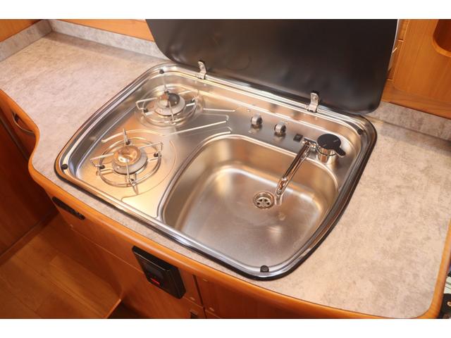 カムロード ダイレクトカーズ　トリップ　ログベース　ディーゼル／４ＷＤ／ダブルタイヤ／先進安全装備／クールスター／リチウム４００Ａｈ／ソーラー５４０Ｗ／温水ボイラー／ＣＴＥＫ充電／９インチナビ／ＥＴＣ２．０／シャドー製スタビ・ショック／キャンピングカー（54枚目）