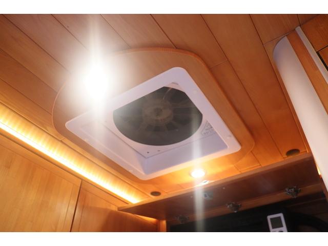 カムロード ダイレクトカーズ　トリップ　ログベース　ディーゼル／４ＷＤ／ダブルタイヤ／先進安全装備／クールスター／リチウム４００Ａｈ／ソーラー５４０Ｗ／温水ボイラー／ＣＴＥＫ充電／９インチナビ／ＥＴＣ２．０／シャドー製スタビ・ショック／キャンピングカー（59枚目）