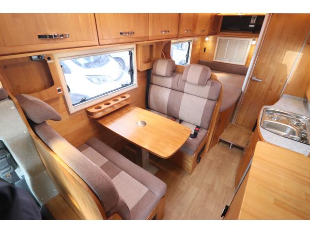 カムロード ダイレクトカーズ　トリップ　ログベース　ディーゼル／４ＷＤ／ダブルタイヤ／先進安全装備／クールスター／リチウム４００Ａｈ／ソーラー５４０Ｗ／温水ボイラー／ＣＴＥＫ充電／９インチナビ／ＥＴＣ２．０／シャドー製スタビ・ショック／キャンピングカー（60枚目）