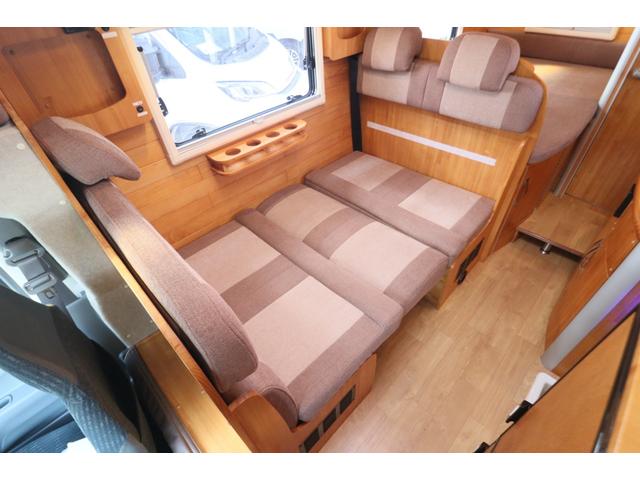 カムロード ダイレクトカーズ　トリップ　ログベース　ディーゼル／４ＷＤ／ダブルタイヤ／先進安全装備／クールスター／リチウム４００Ａｈ／ソーラー５４０Ｗ／温水ボイラー／ＣＴＥＫ充電／９インチナビ／ＥＴＣ２．０／シャドー製スタビ・ショック／キャンピングカー（70枚目）