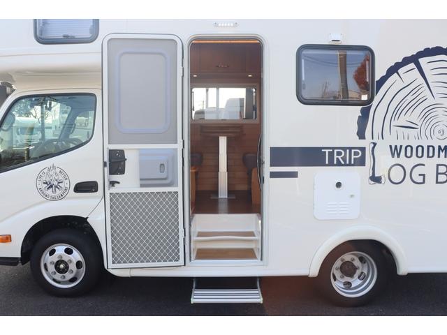 カムロード ダイレクトカーズ　トリップ　ログベース　ディーゼル／４ＷＤ／ダブルタイヤ／先進安全装備／クールスター／リチウム４００Ａｈ／ソーラー５４０Ｗ／温水ボイラー／ＣＴＥＫ充電／９インチナビ／ＥＴＣ２．０／シャドー製スタビ・ショック／キャンピングカー（75枚目）