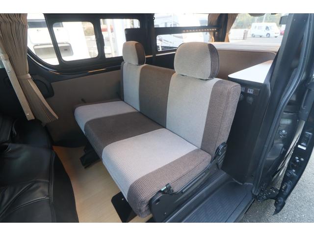 ハイエースバン トイファクトリー トイズボックス470 ナローハイルーフ/先進安全装備/サブバッテリー/走行充電/外部充電/リアヒーター/リアクーラー/LEDヘッドライト/11型ナビ/ETC/デジタルインナーミラー/前後ドライブレコーダー/キャンピングカー(4枚目)