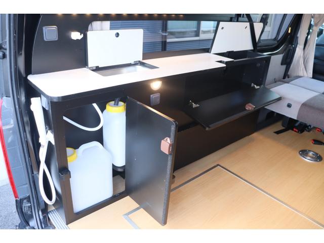 ハイエースバン トイファクトリー トイズボックス470 ナローハイルーフ/先進安全装備/サブバッテリー/走行充電/外部充電/リアヒーター/リアクーラー/LEDヘッドライト/11型ナビ/ETC/デジタルインナーミラー/前後ドライブレコーダー/キャンピングカー(9枚目)