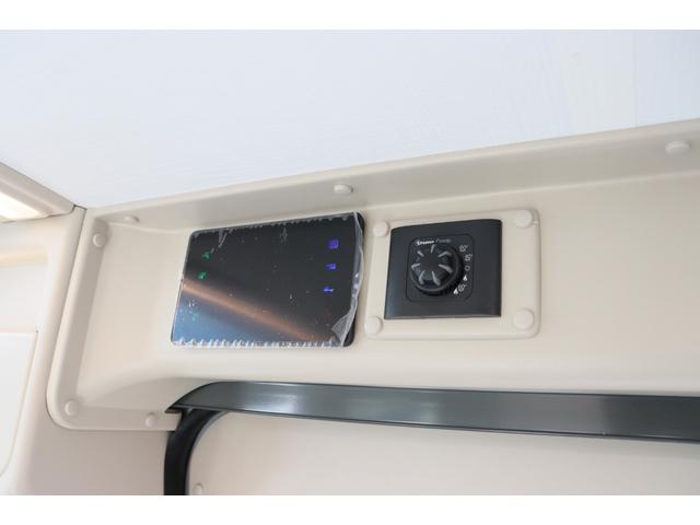 デュカト ローラーチーム リビングストーンK2 新車 2025年モデル/8AT/先進安全装備/12Vクーラー/燃料タンク90L/右ハンドル/カラーオプション/フルLEDヘッドライト/パーキングセンサー/温水ボイラー/FFヒーター/給キャンピングカー(5枚目)