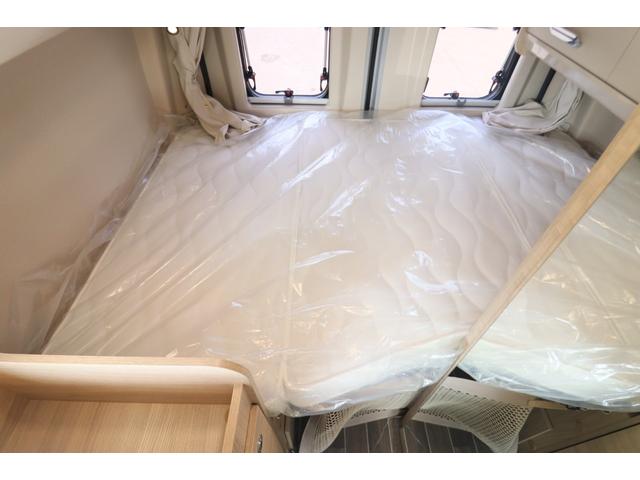 デュカト ローラーチーム リビングストーンK2 新車 2025年モデル/8AT/先進安全装備/12Vクーラー/燃料タンク90L/右ハンドル/カラーオプション/フルLEDヘッドライト/パーキングセンサー/温水ボイラー/FFヒーター/給キャンピングカー(9枚目)