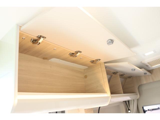 デュカト ローラーチーム リビングストーンK2 新車 2025年モデル/8AT/先進安全装備/12Vクーラー/燃料タンク90L/右ハンドル/カラーオプション/フルLEDヘッドライト/パーキングセンサー/温水ボイラー/FFヒーター/給キャンピングカー(12枚目)