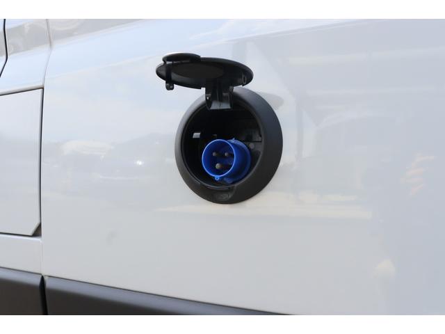 デュカト ローラーチーム リビングストーンK2 新車 2025年モデル/8AT/先進安全装備/12Vクーラー/燃料タンク90L/右ハンドル/カラーオプション/フルLEDヘッドライト/パーキングセンサー/温水ボイラー/FFヒーター/給キャンピングカー(27枚目)