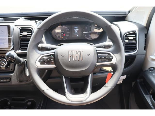 デュカト ローラーチーム リビングストーンK2 新車 2025年モデル/8AT/先進安全装備/12Vクーラー/燃料タンク90L/右ハンドル/カラーオプション/フルLEDヘッドライト/パーキングセンサー/温水ボイラー/FFヒーター/給キャンピングカー(44枚目)