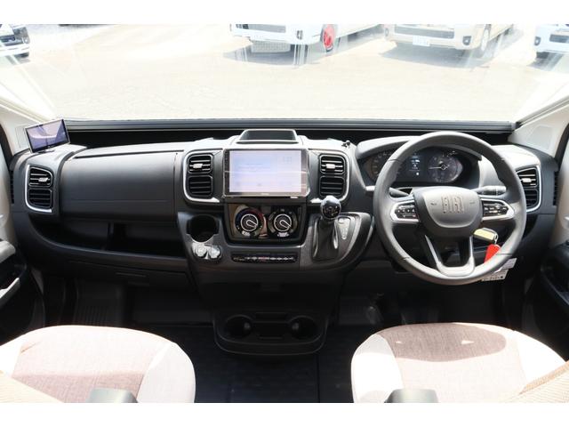 デュカト ローラーチーム リビングストーンK2 新車 2025年モデル/8AT/先進安全装備/12Vクーラー/燃料タンク90L/右ハンドル/カラーオプション/フルLEDヘッドライト/パーキングセンサー/温水ボイラー/FFヒーター/給キャンピングカー(45枚目)