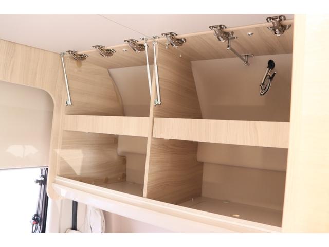 デュカト ローラーチーム リビングストーンK2 新車 2025年モデル/8AT/先進安全装備/12Vクーラー/燃料タンク90L/右ハンドル/カラーオプション/フルLEDヘッドライト/パーキングセンサー/温水ボイラー/FFヒーター/給キャンピングカー(55枚目)