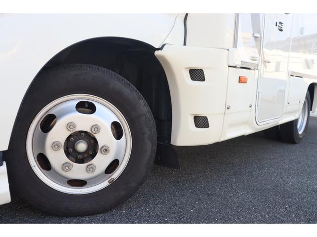 ���X�̉c�Ǝ��Ԃ͂`�l�X�F�O�O�`�o�l�P�W�F�O�O�܂łƂȂ�܂��B���T�Ηj������x���ɂȂ�܂��̂ŁA�����ӂ��������B�F�l�̂����X�S��肨�������Ă���܂��B