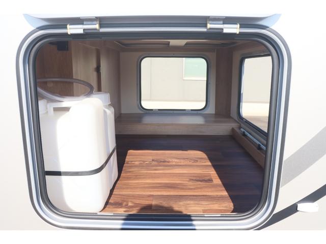 ���X�̉c�Ǝ��Ԃ͂`�l�X�F�O�O�`�o�l�P�W�F�O�O�܂łƂȂ�܂��B���T�Ηj������x���ɂȂ�܂��̂ŁA�����ӂ��������B�F�l�̂����X�S��肨�������Ă���܂��B