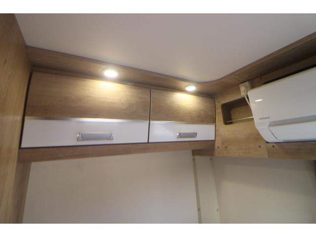 ���X�̉c�Ǝ��Ԃ͂`�l�X�F�O�O�`�o�l�P�W�F�O�O�܂łƂȂ�܂��B���T�Ηj������x���ɂȂ�܂��̂ŁA�����ӂ��������B�F�l�̂����X�S��肨�������Ă���܂��B