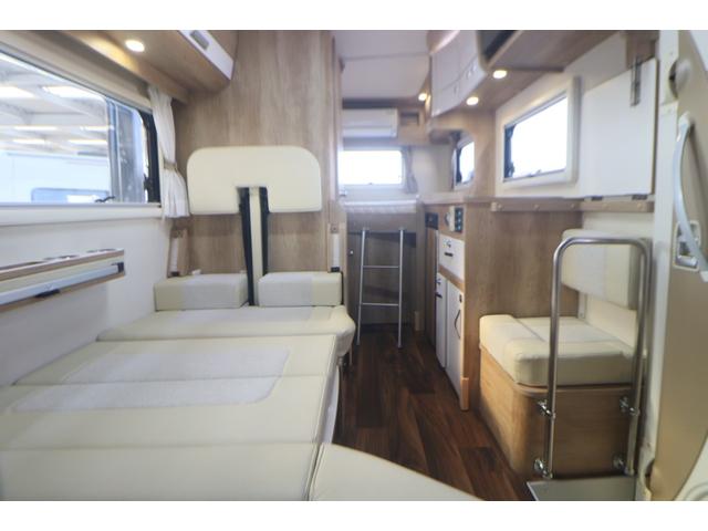 ���X�̉c�Ǝ��Ԃ͂`�l�X�F�O�O�`�o�l�P�W�F�O�O�܂łƂȂ�܂��B���T�Ηj������x���ɂȂ�܂��̂ŁA�����ӂ��������B�F�l�̂����X�S��肨�������Ă���܂��B