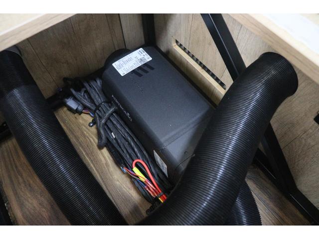 ���X�̉c�Ǝ��Ԃ͂`�l�X�F�O�O�`�o�l�P�W�F�O�O�܂łƂȂ�܂��B���T�Ηj������x���ɂȂ�܂��̂ŁA�����ӂ��������B�F�l�̂����X�S��肨�������Ă���܂��B