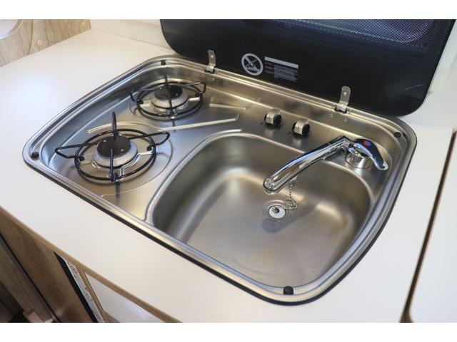 ���X�̉c�Ǝ��Ԃ͂`�l�X�F�O�O�`�o�l�P�W�F�O�O�܂łƂȂ�܂��B���T�Ηj������x���ɂȂ�܂��̂ŁA�����ӂ��������B�F�l�̂����X�S��肨�������Ă���܂��B