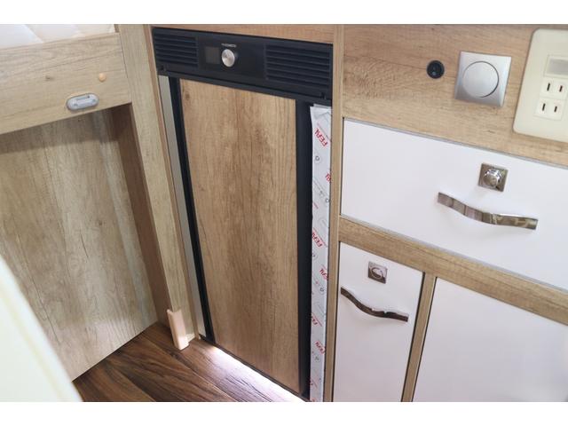 ���X�̉c�Ǝ��Ԃ͂`�l�X�F�O�O�`�o�l�P�W�F�O�O�܂łƂȂ�܂��B���T�Ηj������x���ɂȂ�܂��̂ŁA�����ӂ��������B�F�l�̂����X�S��肨�������Ă���܂��B