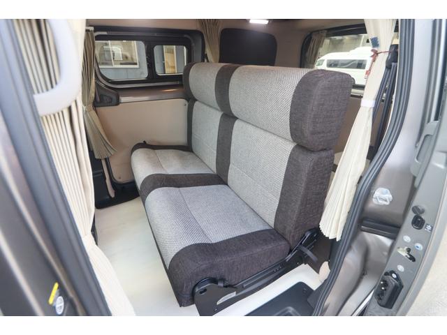 ＮＶ２００バネットバン キャンピングカー広島　ポップコン　キャンパーＲ　ポップアップルーフ／ＦＦヒーター／ツインサブＢＴ／走行充電／外部充電／１５００Ｗインバーター／液晶テレビ／地デジチューナー／ダウンギャレー／メモリーナビ／バックカメラ／前後ドラレコ／キャンピングカー（4枚目）