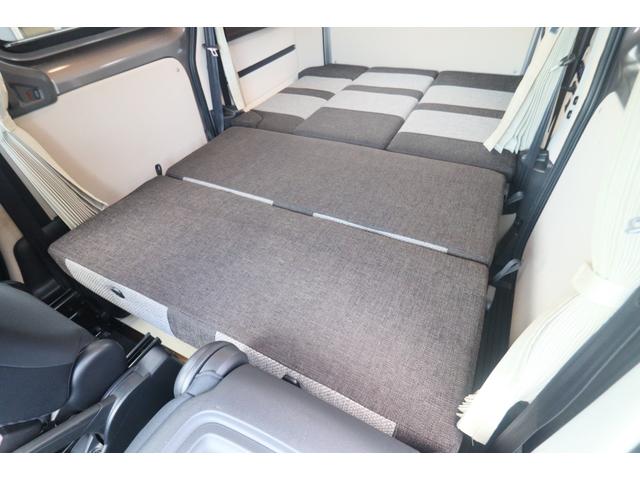 ＮＶ２００バネットバン キャンピングカー広島　ポップコン　キャンパーＲ　ポップアップルーフ／ＦＦヒーター／ツインサブＢＴ／走行充電／外部充電／１５００Ｗインバーター／液晶テレビ／地デジチューナー／ダウンギャレー／メモリーナビ／バックカメラ／前後ドラレコ／キャンピングカー（5枚目）