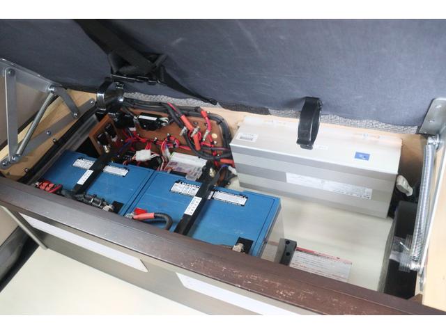 ＮＶ２００バネットバン キャンピングカー広島　ポップコン　キャンパーＲ　ポップアップルーフ／ＦＦヒーター／ツインサブＢＴ／走行充電／外部充電／１５００Ｗインバーター／液晶テレビ／地デジチューナー／ダウンギャレー／メモリーナビ／バックカメラ／前後ドラレコ／キャンピングカー（10枚目）