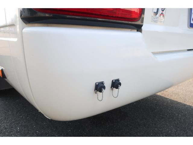 ���X�̉c�Ǝ��Ԃ͂`�l�X�F�O�O�`�o�l�P�W�F�O�O�܂łƂȂ�܂��B���T�Ηj������x���ɂȂ�܂��̂ŁA�����ӂ��������B�F�l�̂����X�S��肨�������Ă���܂��B