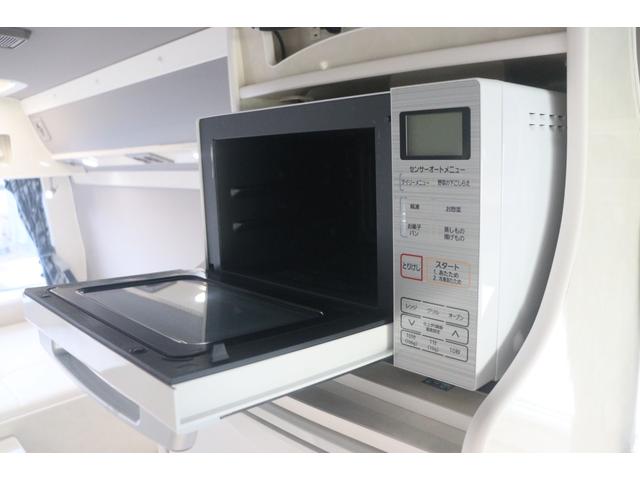 ���X�̉c�Ǝ��Ԃ͂`�l�X�F�O�O�`�o�l�P�W�F�O�O�܂łƂȂ�܂��B���T�Ηj������x���ɂȂ�܂��̂ŁA�����ӂ��������B�F�l�̂����X�S��肨�������Ă���܂��B