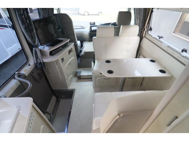 ���X�̉c�Ǝ��Ԃ͂`�l�X�F�O�O�`�o�l�P�W�F�O�O�܂łƂȂ�܂��B���T�Ηj������x���ɂȂ�܂��̂ŁA�����ӂ��������B�F�l�̂����X�S��肨�������Ă���܂��B