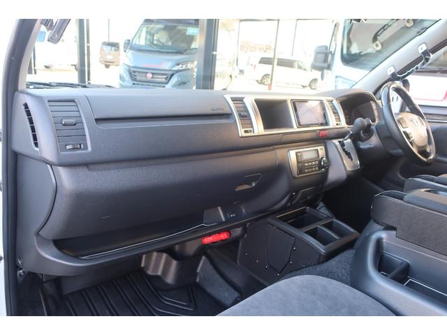 ���X�̉c�Ǝ��Ԃ͂`�l�X�F�O�O�`�o�l�P�W�F�O�O�܂łƂȂ�܂��B���T�Ηj������x���ɂȂ�܂��̂ŁA�����ӂ��������B�F�l�̂����X�S��肨�������Ă���܂��B